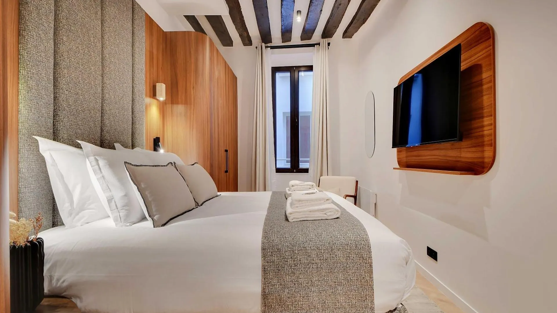 Appartamento Luxury In The Heart Or Paris-Notre Dame Francia